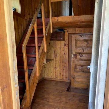 Дача продаж від власника є груба , триповерхова + гараж+ погріб
