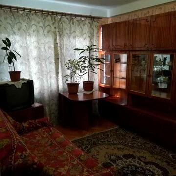 Здам 1 кімнатну квартиру на Лісовому 8000грн