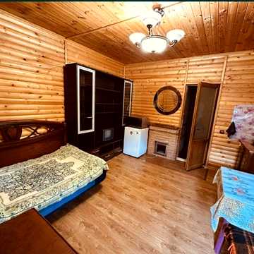 1 Кімнатний Будинок в Центрі.Пров.Спускний.