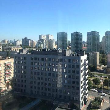 Продається двокімнатна квартира в ЖК "OkLand", у Соломянському районі м. Києва. ЖК OkLand