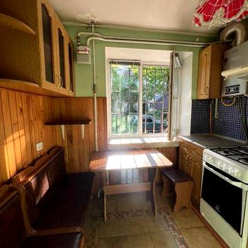 Продаж 2 кім. квартири вул. Сластіона
