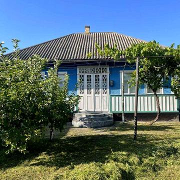 Продається господарство в селі Круглик