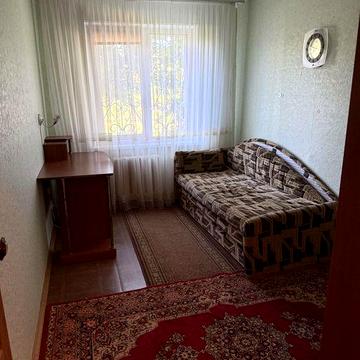Трикімнатна квартира в аренду