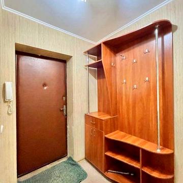 Оренда! 3-кімнатна квартира в центрі міста з меблями і технікою