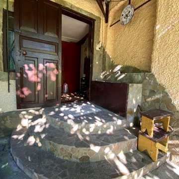 Капітальний будинок Дача біля р. Дніпро