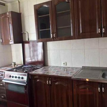 1к квартира в Центрі (біля Офіс-Центру), середній поверх, 37м2, цегла, Гарний стан!