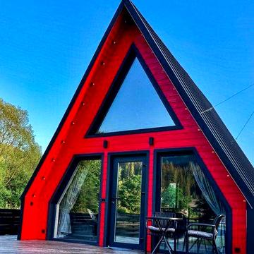 Оренда будинку A-frame в Карпатах з чаном джакузі / Татарів