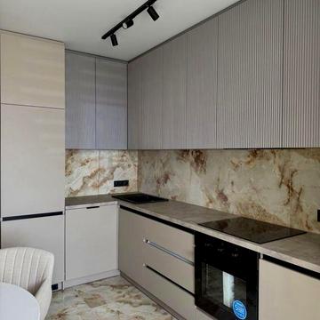 Продаж 1 к квартири в жк Bridge Tower з дизайнерським ремонтом та видом на озеро!