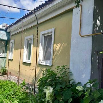 Продам утеплений цегляний будинок у смт Вороніж