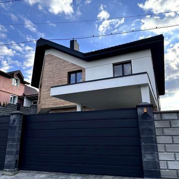 Будинок 201.3 кв.м. 11 соток ділянка