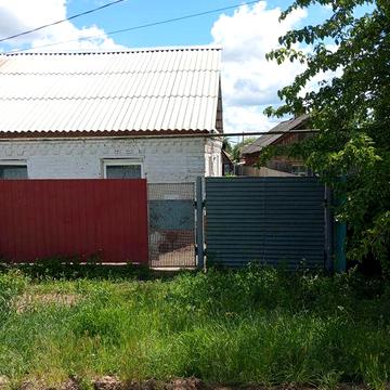 Терміново продається пів будинку в гарному розташуванні