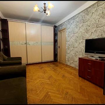 Оренда 3 кімнатна квартира для сімї на постійно голосієво