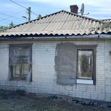 ТЕРМІНОВО продам 2/3 частини будинку в дуже гарному р-н міста