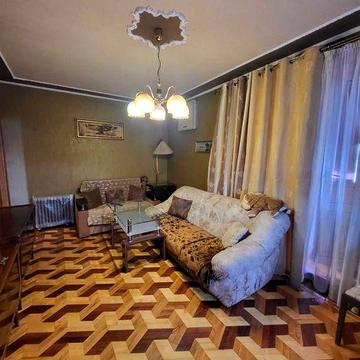 Продам 2-комнатную квартиру 52м2 у станции метро им. Масельского MV