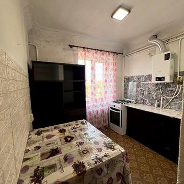 Двокімната квартира під ремонт , проспект Миру