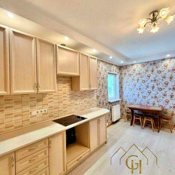 Продам квартиру 1 кімнатну, 45 кв.м. Дніпровський р-н.