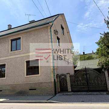 Продаж будинку вул. Ярошинської, 269м2