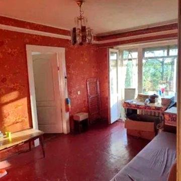 Продам 2к квартиру 43м² на пр. Богдана Хмельницького, ТЦ Терра, 12-й Квартал