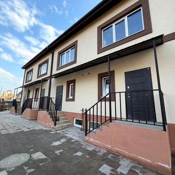 Продається Таунхаус з підвалом у Вишневому