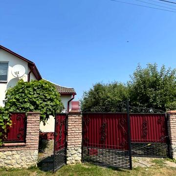 Будинок хата земельна ділянка