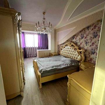 Продам 4-кімнатну квартиру на Огнівці