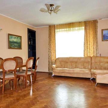 3к квартира оренда Бул. Л. Українки 9в. 2 спальні. м. Кловська, Печерська, Палац Спорту