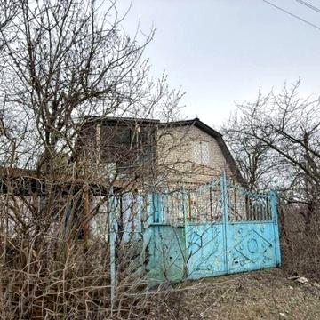 Продам двоповерхову дачу в Кошарах,для любителів рибалки-6500 у.о.