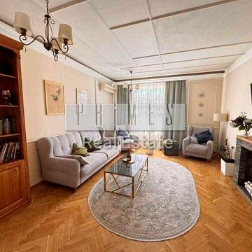 Продаж 5к квартири, сталінка, Печерський район, Миколи Міхновського 9