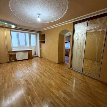 Продам 1к. квартиру. вул. Г. Тарасенка 119, р-н м."Заводська"