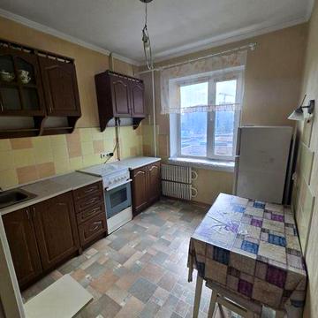 Продаж 1- но кімн квартири , вул Академіка Грушевського