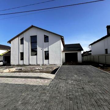 Продаж сучасного будинку в котеджному комплексі Ledovskiy