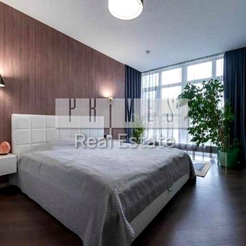 Аренда 4к. квартиры, 120м2, ЖК «Новопечерские Липки», ул. А. Верхогляда, 20