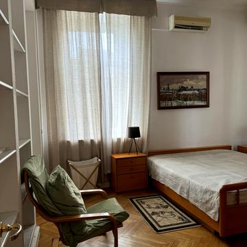 Антоновича вул. (Горького), 9