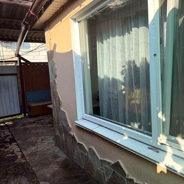 Пів будинку облонські сади