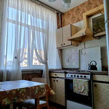Оренда 2- кімнатної квартири б-р Лесі Українки, 8
