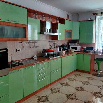 Продам 2-х кім. квартиру