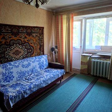 Продається 2-кімнатна квартира.