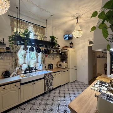 Продаж авторської квартири вул. О. Кобилянської центр