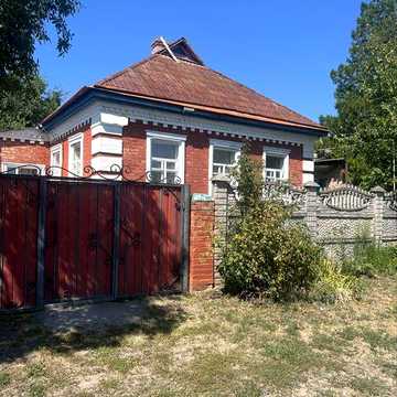 Продам будинок смт.Приютівка