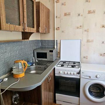 Сдаю 1-к.квартиру, двухбалконка, Широнинцев, 27