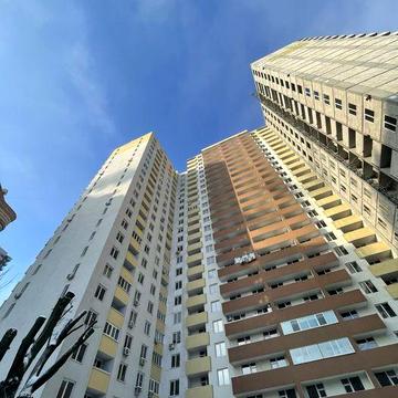 Продам квартиру 47квадратів метро Дорогожичі біля американського посольства ЖК Шевченківський парк