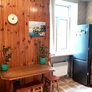 Продаж 3-кімнатної квартири, Голосіївський район, проспект Науки 42/1, метро Деміївська.