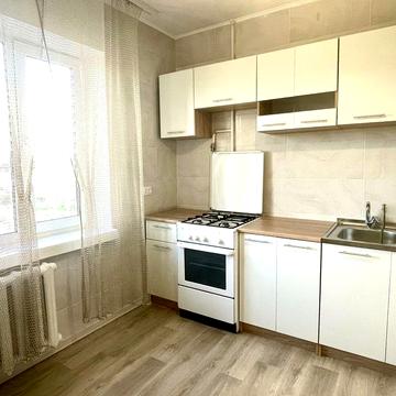 Квартира з хорошим ремонтом та меблями