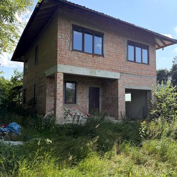 None 135000.0 USD