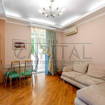 Оренда 2-кімнатної / Печерськ / Шовковична 13/2 / 50,6 м² / газова плита / газова колонка / світло не вимикають / 2 балкони