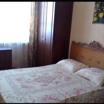 Сдам 2 ком.кв. возле ТРК Украина.