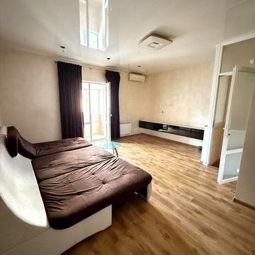 Дворівнева квартира 55 м² з ремонтом, Автономне опалення