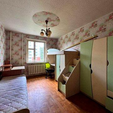 Продам 3к квартиру Озерна вул. Залізняка