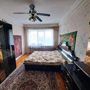 Здається 2х кім. квартира в центрі вул. Симоненка 10