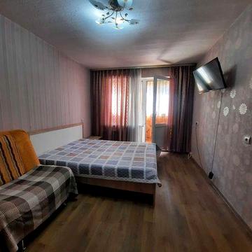 Оренда 2к. квартири. В. Івасюка 28. 2й поверх. м. Мінська